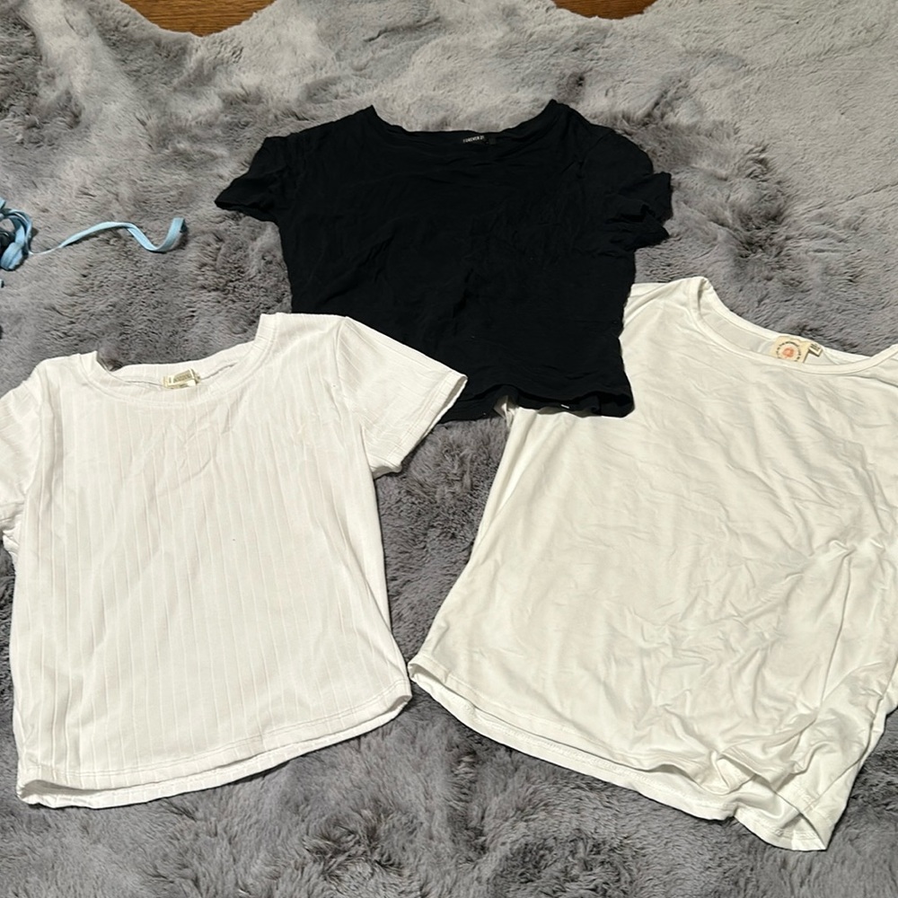 Cropped shirt bundle